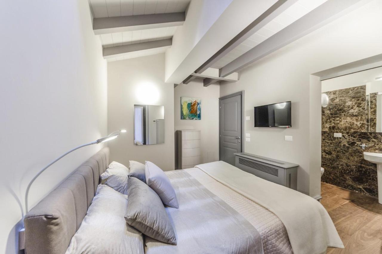 Venice New Luxury Residence ภายนอก รูปภาพ