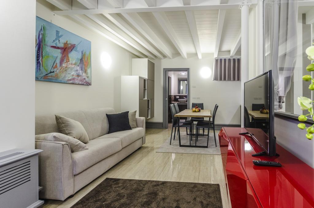 Venice New Luxury Residence ภายนอก รูปภาพ